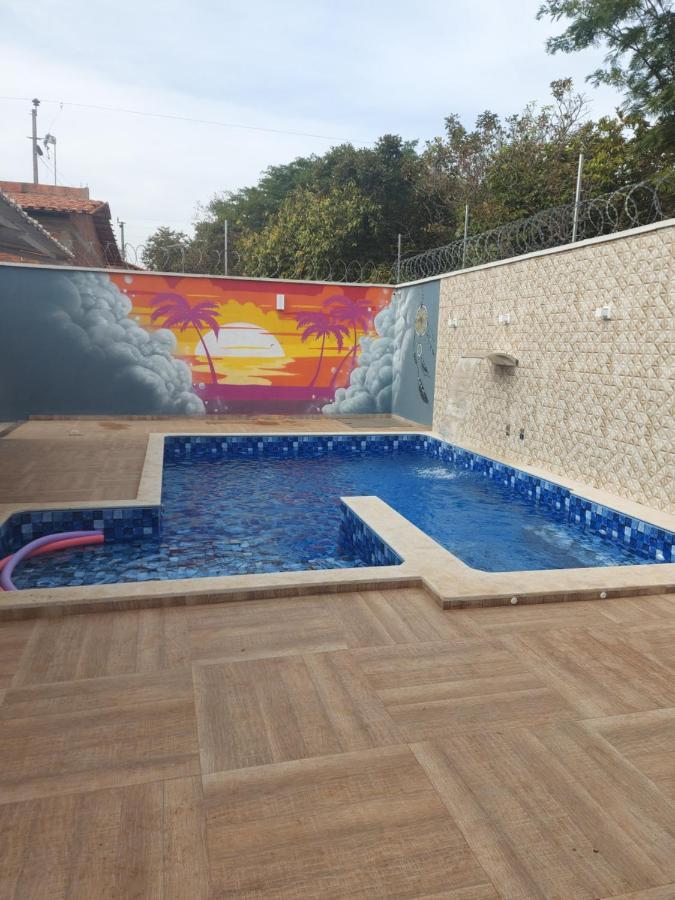Casa Com Piscina E 3 Quartos Climatizados 8km Do Centro Holiday home
