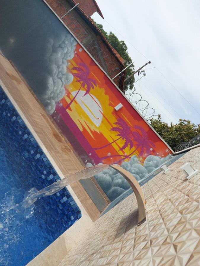Casa Com Piscina E 3 Quartos Climatizados 8km Do Centro