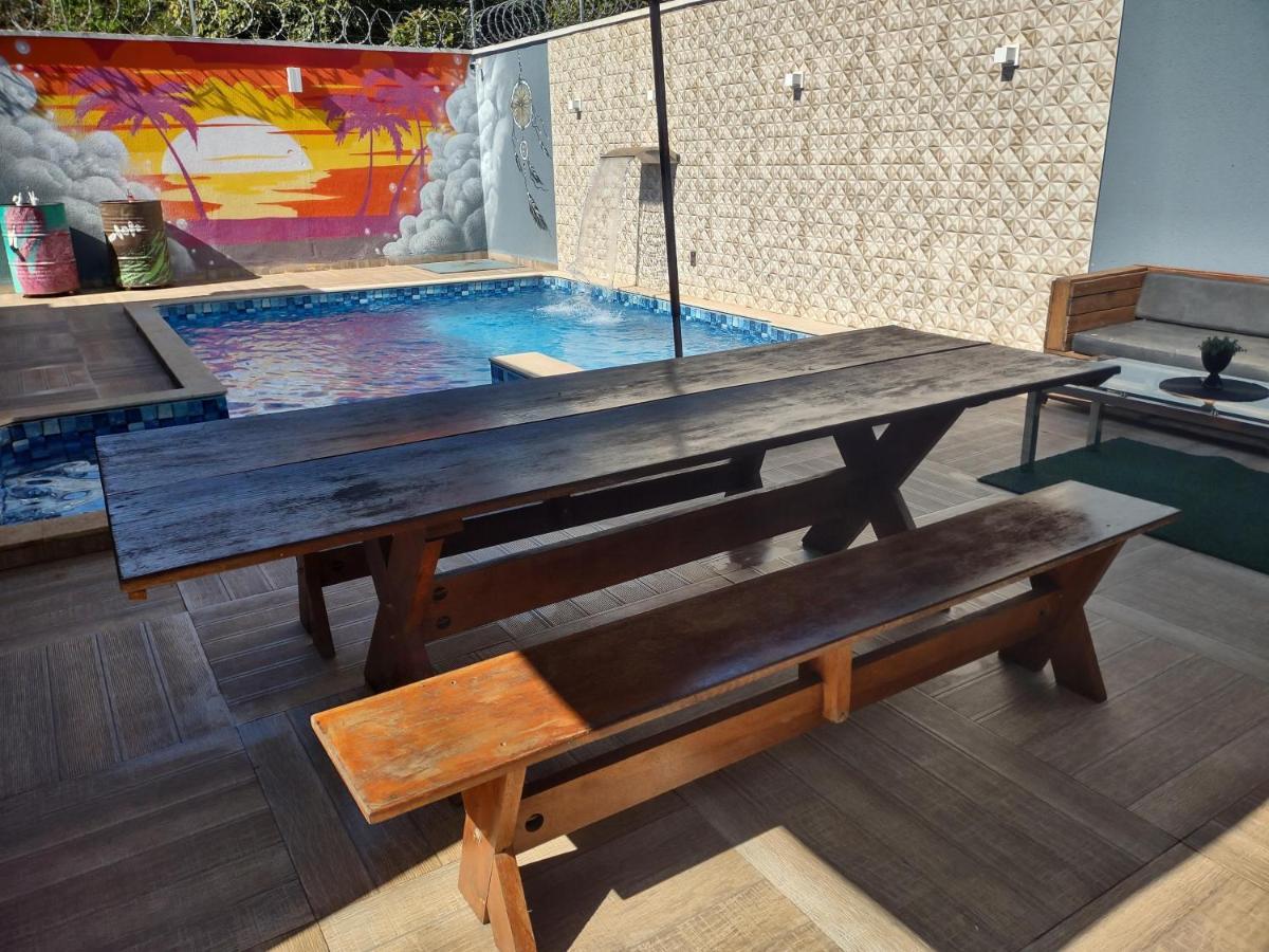 Casa Com Piscina E 3 Quartos Climatizados 8km Do Centro