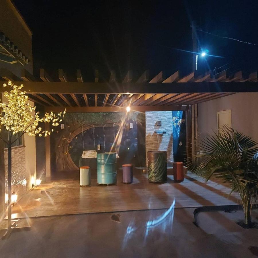 Casa Com Piscina E 3 Quartos Climatizados 8km Do Centro
